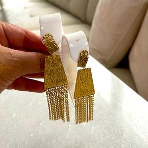 Gold earrings